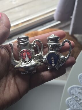 Vintage Silver-plated New York City Miniture Salt And Pepper Novelty Set